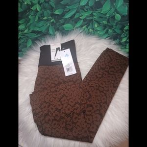 Slimming Comfort New Direction Soft Leggings. NWT